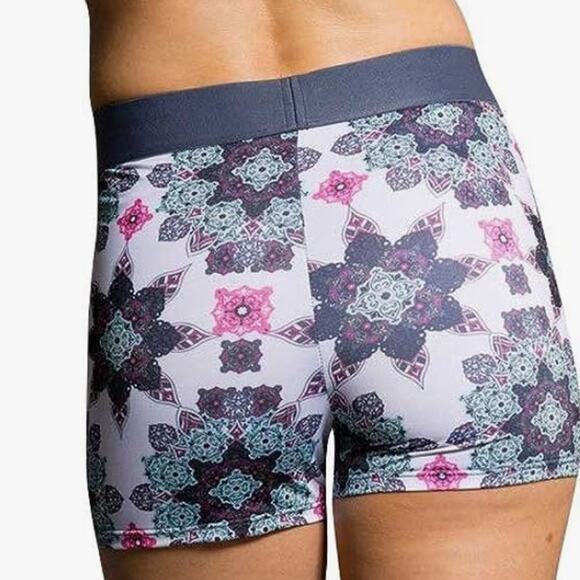 Onzie Flow Bike Shorts Color: Boho Love Print Woman's size Small/medium #285 - Picture 2 of 15